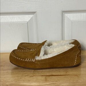 KOOLABURRA Tan Suede Loafers Plush Lining indoor outdoor slippers size 7 Sherpa